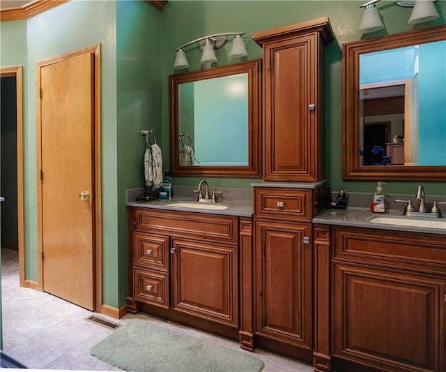 11669 S Parkwood Dr, Olathe, KS 66061 - full bathroom with double vanity