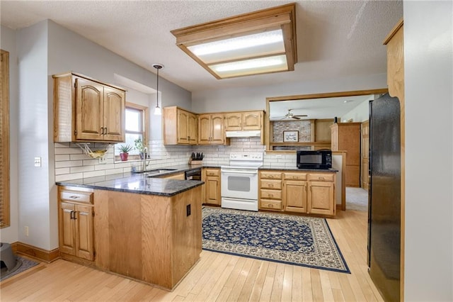 11669 S Parkwood Dr, Olathe, KS 66061 - photo 11