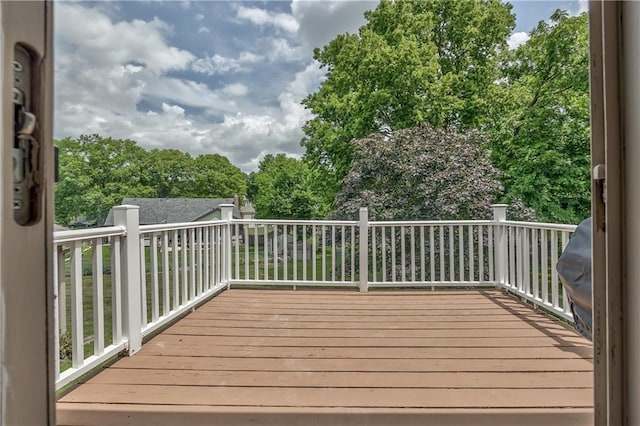 10706 W 50th Ter, Shawnee, KS 66203 - deck with view of wooded area