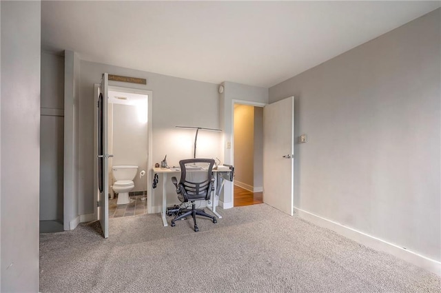600 E 8th St Unit 4T, Kansas City, MO 64106 - carpeted home office with baseboards