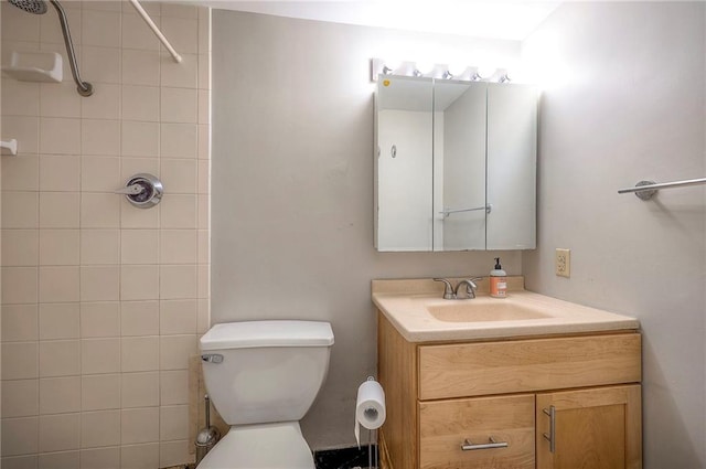 600 E 8th St Unit 4T, Kansas City, MO 64106 - full bath featuring vanity and tiled shower