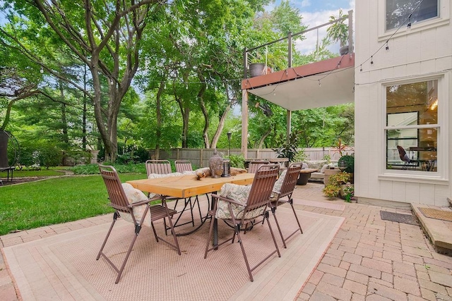 8148 Lingle Ln, Lenexa, KS 66215 - view of patio / terrace with outdoor dining space