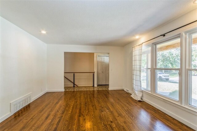 9943 Linden St, Overland Park, KS 66207 - photo 6