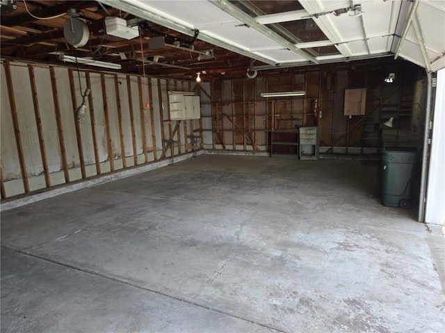 18916 166th St, Basehor, KS 66007 - view of garage