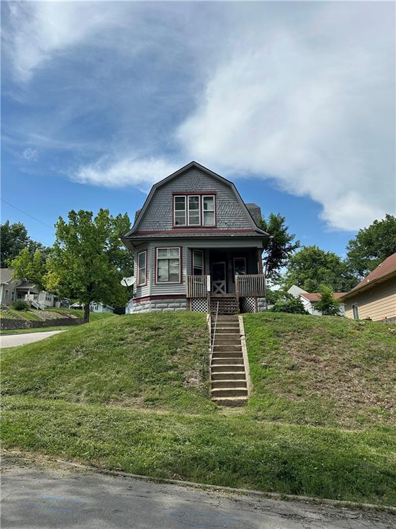 501 Shady Ave, Saint Joseph, MO 64505 - photo 1