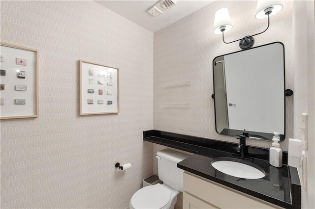 200 Main St Unit 509, Kansas City, MO 64105 - bathroom with toilet and vanity