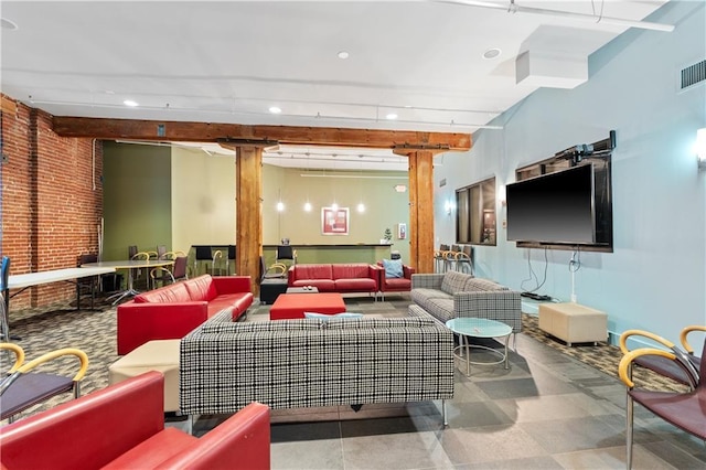 200 Main St Unit 509, Kansas City, MO 64105 - building lobby featuring beam ceiling