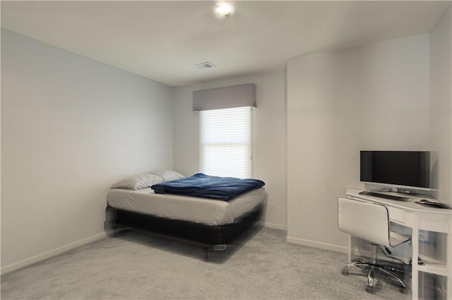 9624 N Arlington Ave, Kansas City, MO 64158 - carpeted bedroom featuring baseboards