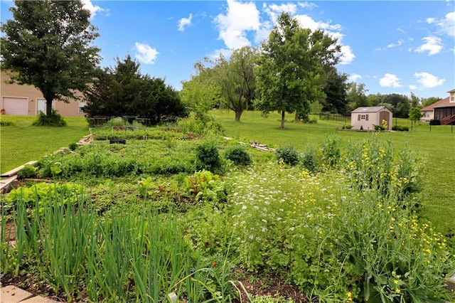 1503 Nottingham Dr, Warrensburg, MO 64093 - view of grassy yard featuring a storage shed