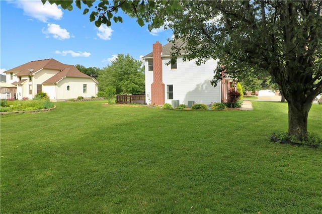 1503 Nottingham Dr, Warrensburg, MO 64093 - view of grassy yard