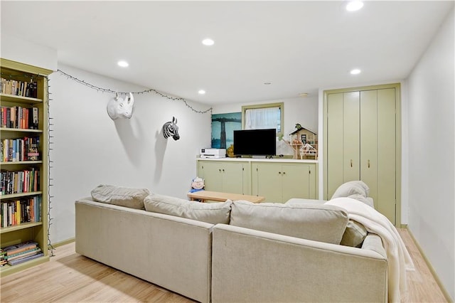 4912 W 69th St, Prairie Village, KS 66208 - living area featuring light wood-type flooring and recessed lighting