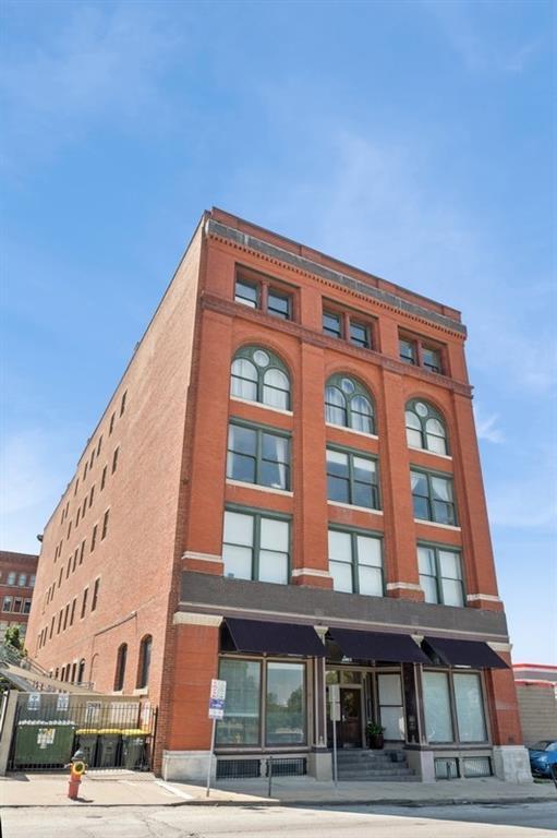 609 Central St Unit 1108, Kansas City, MO 64105 - photo 1