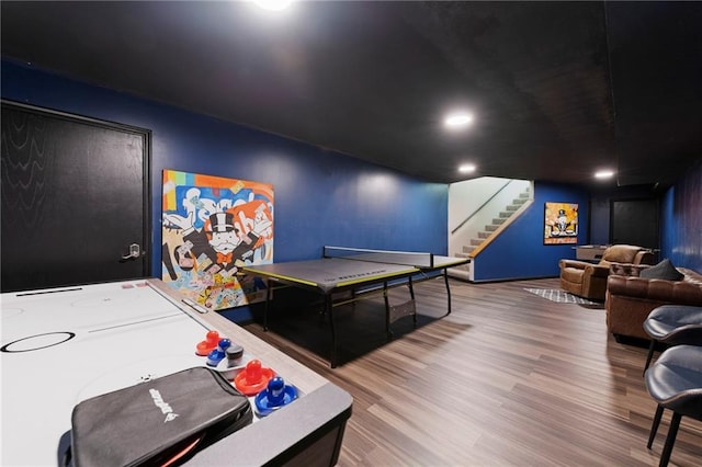 4813 NW Northwood Rd, Riverside, MO 64150 - playroom featuring wood finished floors and recessed lighting
