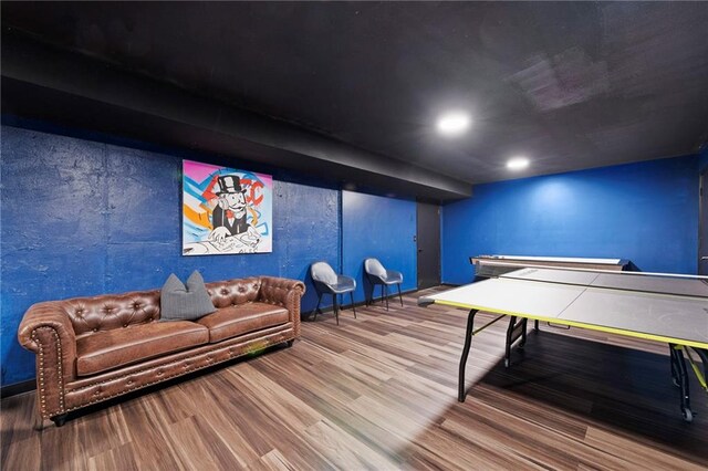 4813 NW Northwood Rd, Riverside, MO 64150 - rec room featuring wood finished floors and recessed lighting