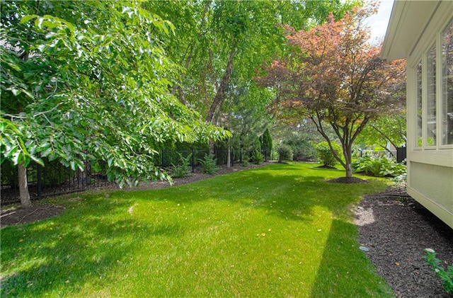 6306 W 128th St, Overland Park, KS 66209 - view of fenced backyard