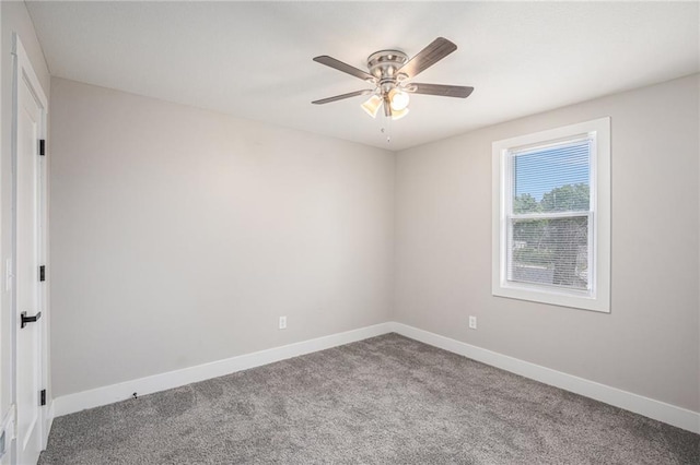 1116 Splitlog Ave, Kansas City, KS 66102 - unfurnished room with carpet flooring and a ceiling fan