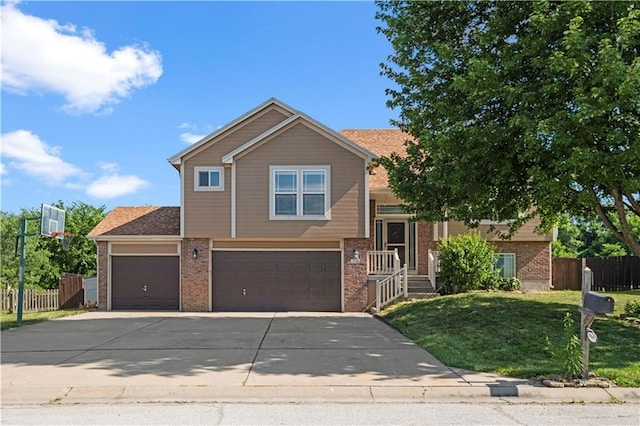 960 Sicklebar Dr, Peculiar, MO 64078 - photo 1