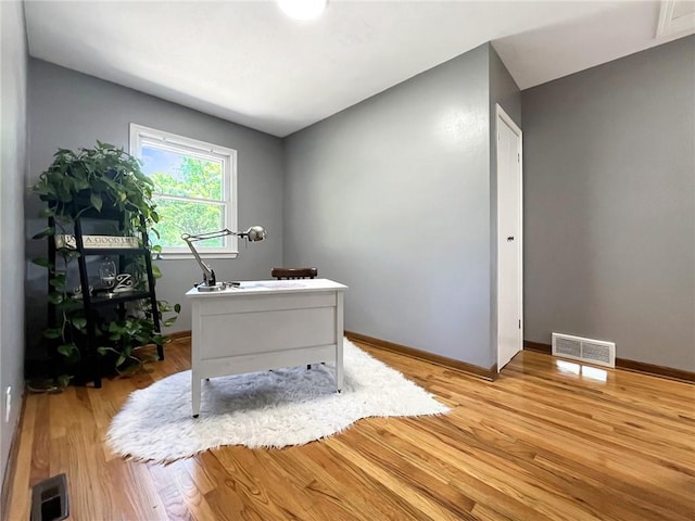 118 Fern St, Lansing, KS 66043 - office area featuring light wood-style flooring