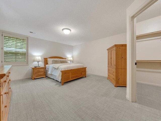 11599 S Carbondale St, Olathe, KS 66061 - bedroom with light carpet and baseboards