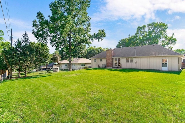 4309 S Huntington Way, Independence, MO 64055 - view of yard