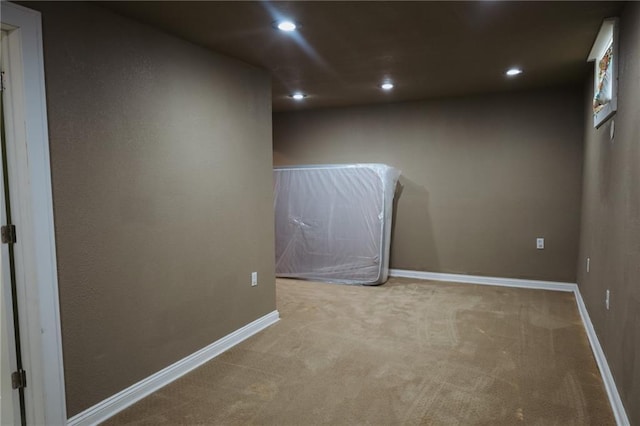 2220 Eugene Field Ave, Saint Joseph, MO 64505 - carpeted spare room featuring recessed lighting and baseboards