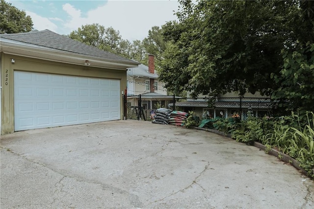 2220 Eugene Field Ave, Saint Joseph, MO 64505 - garage with driveway