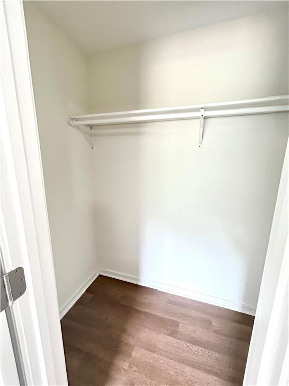719 E Culton St, Warrensburg, MO 64093 - view of closet