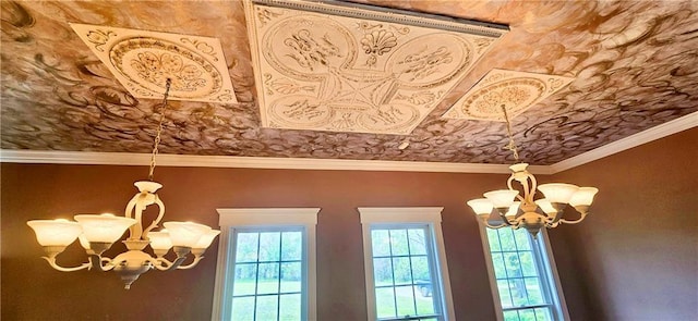 789 Maple Rd, Uniontown, KS 66779 - detailed view of a chandelier and ornamental molding