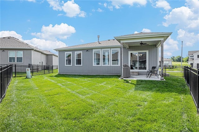 20854 W 190th Pl, Spring Hill, KS 66083 - back of property featuring a ceiling fan, a patio, and a fenced backyard