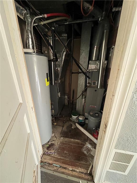 11300 E 29th St, Independence, MO 64052 - utilities with gas water heater
