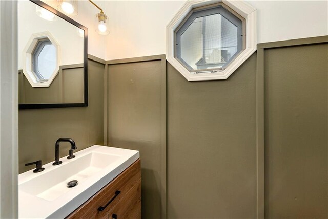 14010 Ash St, Overland Park, KS 66224 - bathroom with vanity