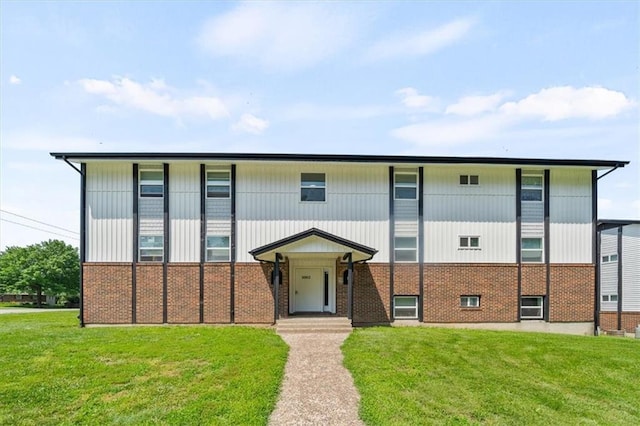 1002 Twin Oaks Ter, Harrisonville, MO 64701 - photo 1