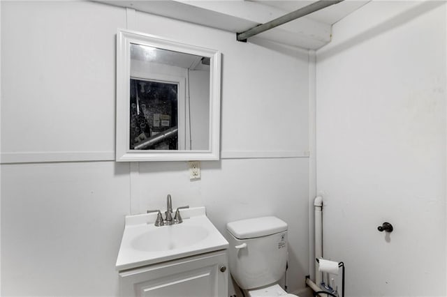 2206 N 73rd Ter, Kansas City, KS 66109 - half bath featuring vanity and toilet