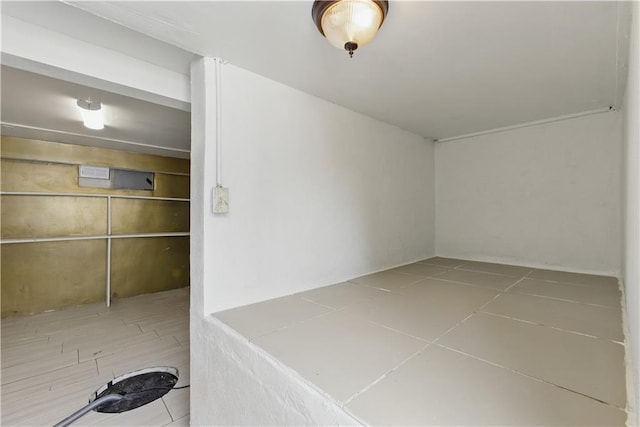 814 S Saville St, Independence, MO 64052 - bonus room with tile patterned floors