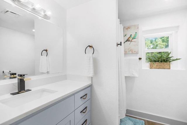731 S Main St, Ottawa, KS 66067 - bathroom featuring vanity