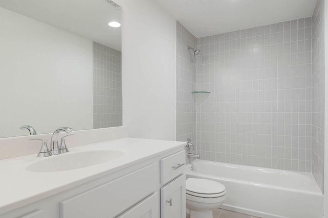 2412 W 177th St, Overland Park, KS 66085 - full bath with vanity,  shower combination, and recessed lighting