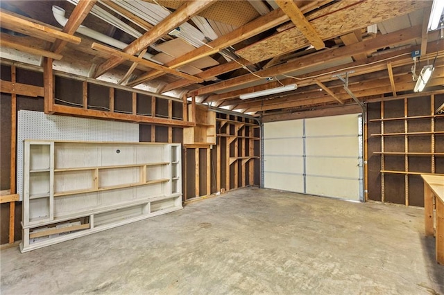 1125 S Mulberry St, Ottawa, KS 66067 - view of garage