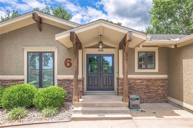 6 Mohave Dr, Lake Winnebago, MO 64034 - entrance to property featuring stone siding and stucco siding