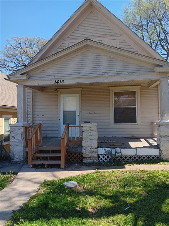 1413 Denver Ave, Kansas City, MO 64127 - photo 1