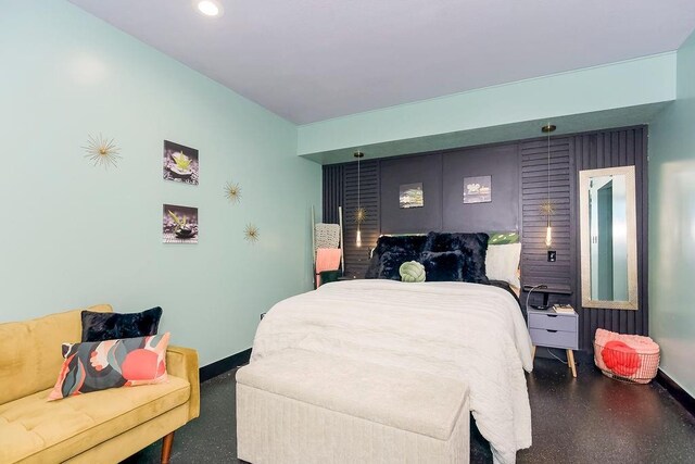 6614 Mccormick Dr, Shawnee, KS 66226 - bedroom with baseboards and recessed lighting