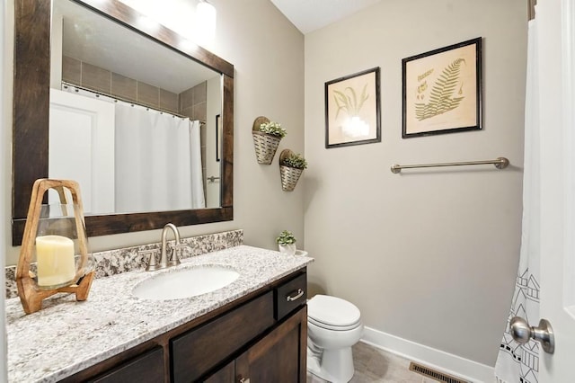 16486 S Chalet Dr, Olathe, KS 66062 - bathroom with vanity and curtained shower
