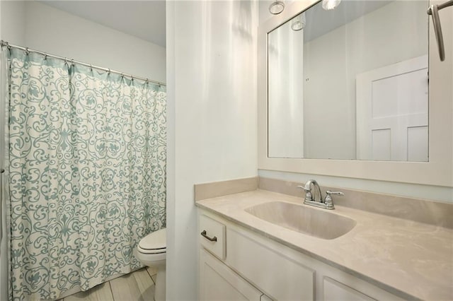 3225 SW Longview Rd, Lees Summit, MO 64081 - full bath with vanity and a shower with curtain