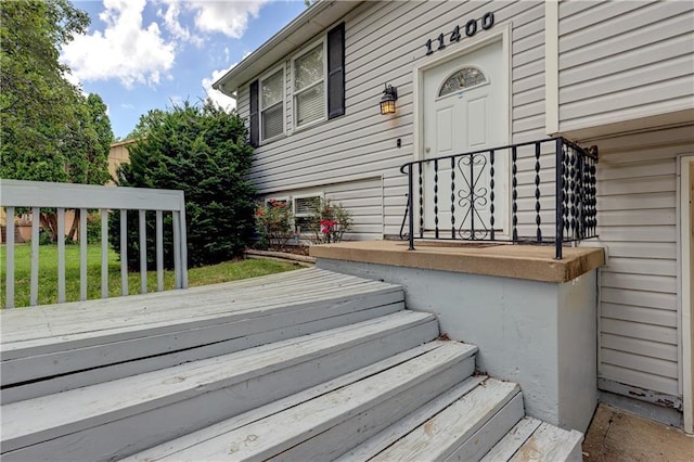 11400 Monroe Ave, Kansas City, MO 64137 - wooden deck with a yard