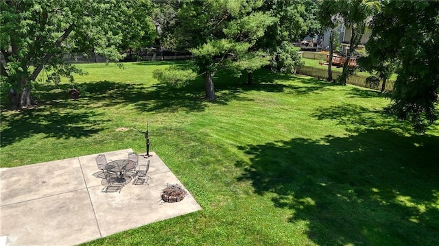 2633 E Langsford Rd, Lees Summit, MO 64063 - view of yard with a patio