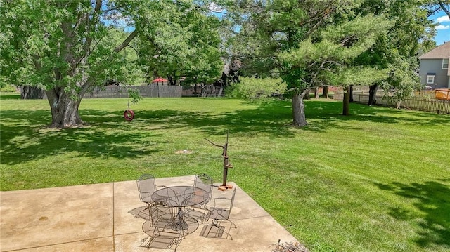 2633 E Langsford Rd, Lees Summit, MO 64063 - view of yard with a patio