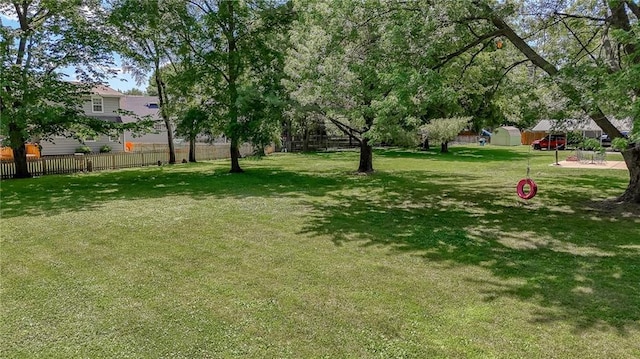 2633 E Langsford Rd, Lees Summit, MO 64063 - view of yard with a storage shed