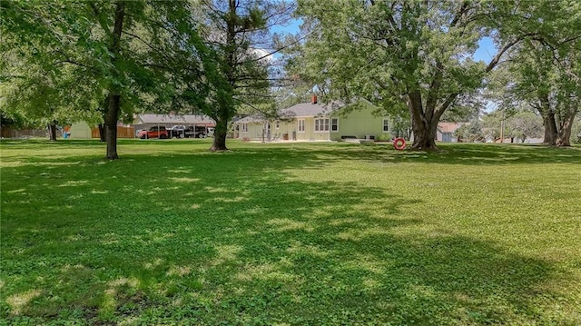 2633 E Langsford Rd, Lees Summit, MO 64063 - view of green lawn