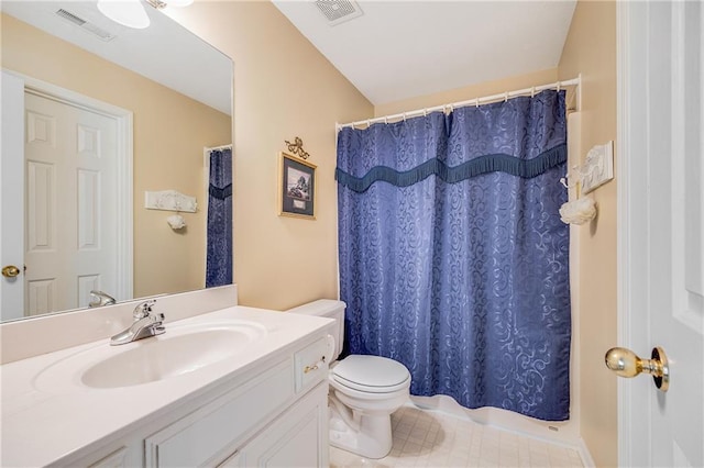 1617 Summit Valley Ln, Lees Summit, MO 64081 - full bathroom featuring vanity and a shower with curtain