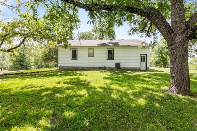 35365 Block Rd, Paola, KS 66071 - back of property featuring a yard
