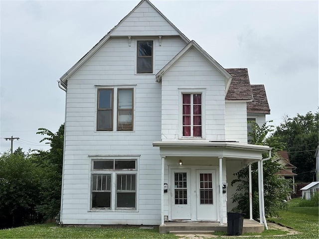 2703 Olive St, Saint Joseph, MO 64507 - view of front of home with a porch